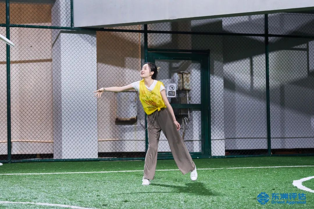 银河集团186net评估工会飞盘｜周五一起玩，，，，，，让快乐“飞起来”??